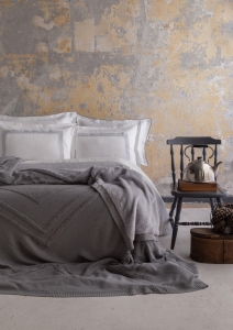 Çift Kişilik Moneda Gray Yatak Örtüsü Nevresim Seti